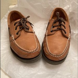 NEW IN BOX. MENS BOAT SHOE. BROWN Leather SIZE 9